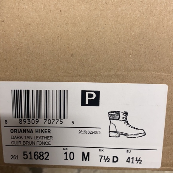 CLARKS - Orianna Hiker - Picture 11 of 12